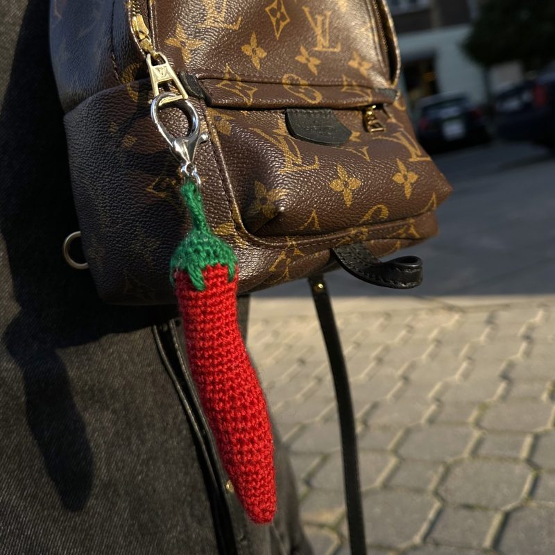 BRELOK PAPRYCZKA z przywieszką ZOZO CHARMS do torebki