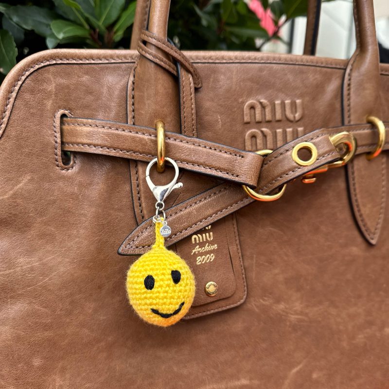 BRELOK SMILE z przywieszką ZOZO CHARMS do torebki
