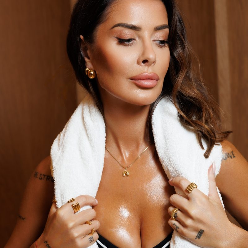 Choker pozłacany LINA (literka 1cm, żmijka)